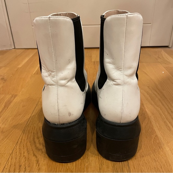 Stuart Weitzman Chelsea Boot - Picture 6 of 7